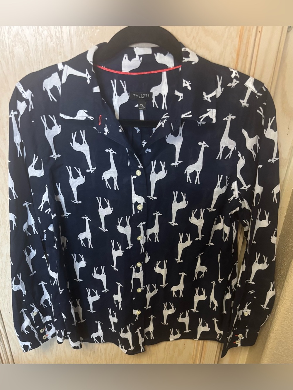 Talbots‎ Womens Navy Giraffe Print Long Sleeve Button Down Shirt Size M Petite